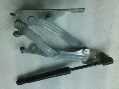 Лот: 5316067. Фото: 1. петля багажника на Mazda 3(Axela... Кузов