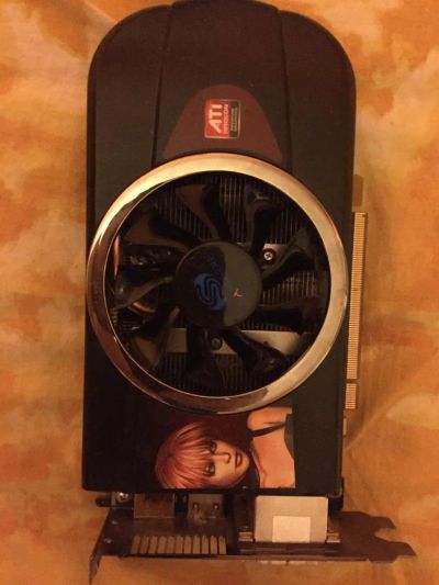 Лот: 6485394. Фото: 1. Sapphire Radeon HD 5770. Видеокарты