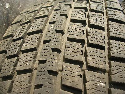 Лот: 5056764. Фото: 1. R15 205/60 продам 1 шину bridgestone... Шины