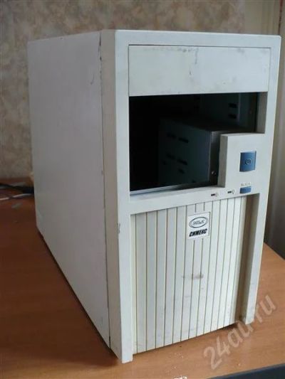 Лот: 436688. Фото: 1. продам корпус АТ с БП 200Вт, внутри... Корпуса, блоки питания