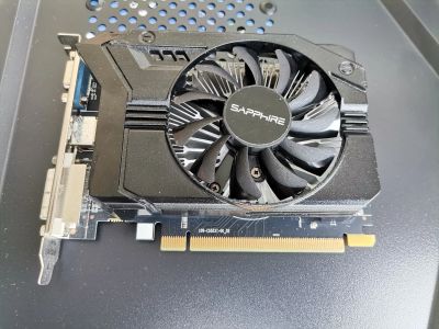 Лот: 20249927. Фото: 1. Видеокарта Sapphire Radeon R7... Видеокарты