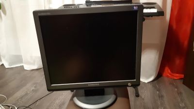 Лот: 16867359. Фото: 1. Монитор Samsung suncmaster 931bf. ЖК-мониторы