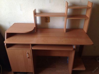 Лот: 5703277. Фото: 1. Компьютерный стол. Компьютерные и письменные столы