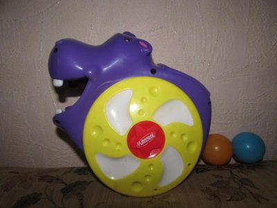 Лот: 7521530. Фото: 1. Бегемот музыкальный Playskool. Для младенцев