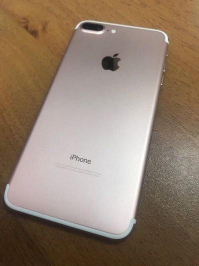 Лот: 9764134. Фото: 1. iPhone 7 plus 128 gb rose gold... Смартфоны