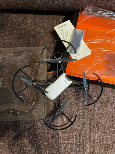Лот: 16195698. Фото: 1. Квадрокоптер Dji Ryze Tello. Квадрокоптеры