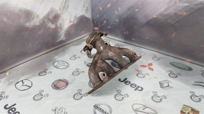 Лот: 23590146. Фото: 1. Коллектор выпускной Toyota Esquire... Двигатель и элементы двигателя