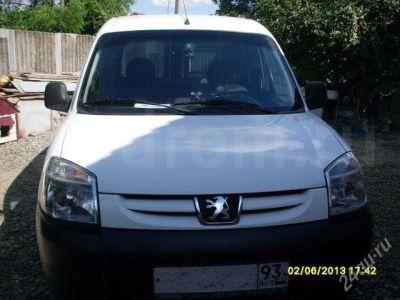 Лот: 2928842. Фото: 1. Бампер передний Peugeot Partner... Другое (автозапчасти)