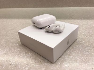 Лот: 13148523. Фото: 1. Apple AirPods. Наушники, гарнитуры