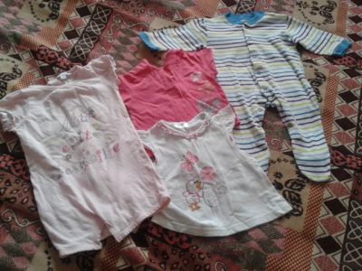 Лот: 4383057. Фото: 1. Одежда малыша 9 на 3-6 месяцев. Ползунки, распашонки, слипы