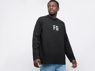 Лот: 20416919. Фото: 1. Свитшот FEAR OF GOD Essentials. Свитеры, толстовки, худи