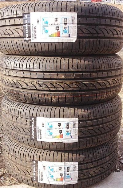 Лот: 5334608. Фото: 1. Шины 195/60 R15 195/60/15 Pirelli... Шины