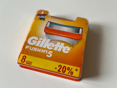 Лот: 18945454. Фото: 1. Лезвия для бритвы Gillette Fusion5... Косметологические, парикмахерские инструменты