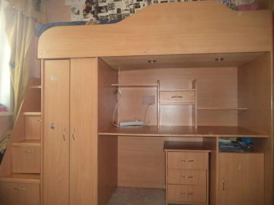 Лот: 7895161. Фото: 1. Кровать чердак для подростка. Детские кровати и кроватки