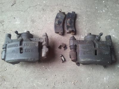 Лот: 2958989. Фото: 1. Суппорта Задние Toyota Caldina... Тормозная система