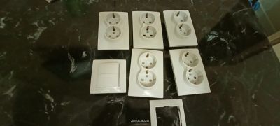 Лот: 20128222. Фото: 1. Электрика. Электроустановочные изделия