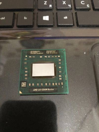 Лот: 12987952. Фото: 1. Процессор для ноутбука AMD A4-4300M... Процессоры