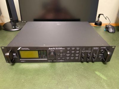 Лот: 17299051. Фото: 1. Гитарный процессор Axe-Fx II Mark... Гитарные эффекты и комбоусилители