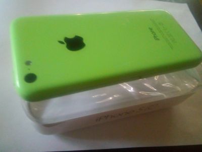 Лот: 12611820. Фото: 1. Iphone 5C 16Gb. Защитные стёкла, защитные плёнки