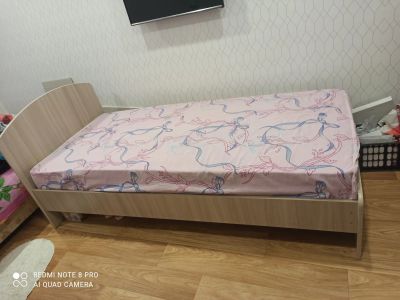 Лот: 16775170. Фото: 1. Кровать с матрасом. Кровати