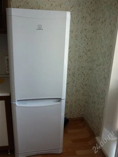 Лот: 1898807. Фото: 1. INDESIT B16. Холодильники, морозильные камеры
