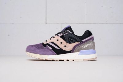 Лот: 11618460. Фото: 1. Кроссовки Saucony Grid SD x Sneaker... Кеды, кроссовки, слипоны