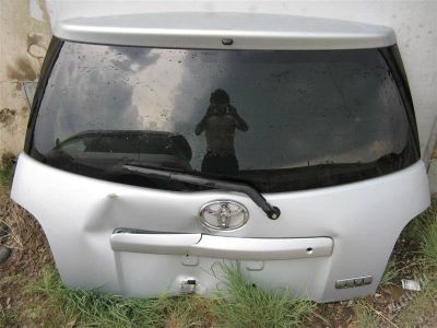 Лот: 1036638. Фото: 1. Пятая дверь, стекло Toyota IST. Кузов