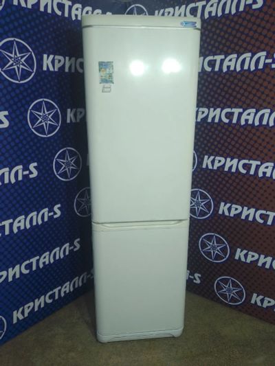 Лот: 19463125. Фото: 1. Холодильник ariston rмва 2185. Холодильники, морозильные камеры