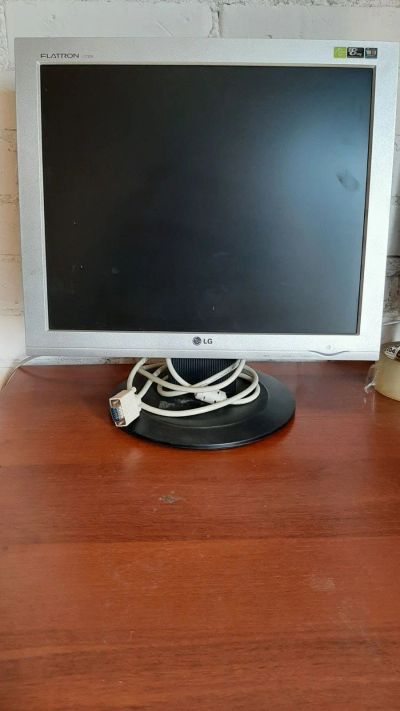 Лот: 17571768. Фото: 1. LG Flatron. ЖК-мониторы