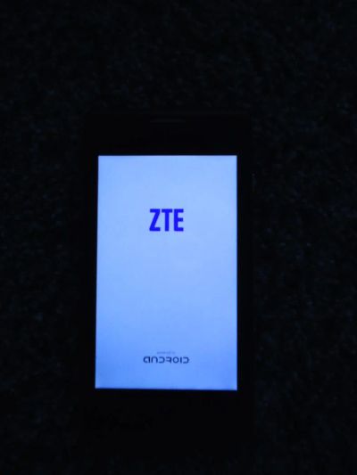 Лот: 7786754. Фото: 1. ZTE v815w. Смартфоны