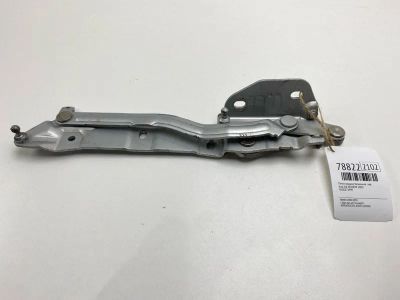 Лот: 21183906. Фото: 1. Петля крышки багажника Audi A8... Кузов