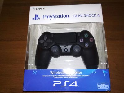 Лот: 12601656. Фото: 1. Джойстик PS4 V2. Аксессуары для игровых приставок, консолей, геймпады