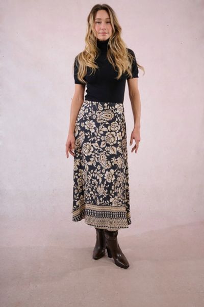 Лот: 25647332. Фото: 1. Длинная LaRedoute. Другое (одежда, обувь, галантерея)