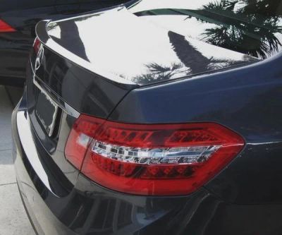Лот: 3864228. Фото: 1. Спойлер на крышку багажника Mercedes... Кузов
