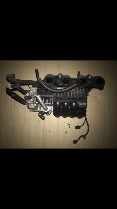 Лот: 17469085. Фото: 1. Коллектор впускной Mitsubishi... Двигатель и элементы двигателя