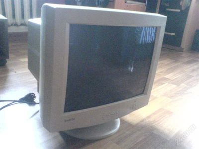Лот: 1823552. Фото: 1. Продам монитор Samtron "17". ЭЛТ-мониторы