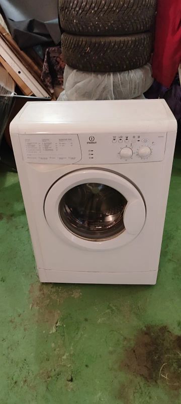Лот: 24893740. Фото: 1. Стиральная машина бу indesit 4кг... Стиральные машины