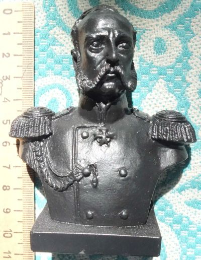 Лот: 16475076. Фото: 1. чугунный бюст Николай 1. Сувенирные мелочи