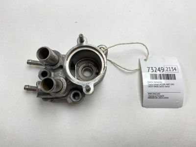 Лот: 21112594. Фото: 1. Корпус термостата Toyota Carina... Двигатель и элементы двигателя