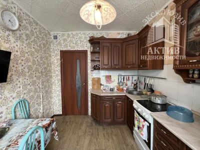 Лот: 20501365. Фото: 1. Продается трехкомнатная квартира... Квартиры, студии