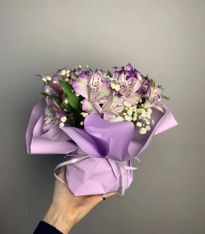 Лот: 25801854. Фото: 1. 8. Композиция- комплимент из живых... Свежие цветы