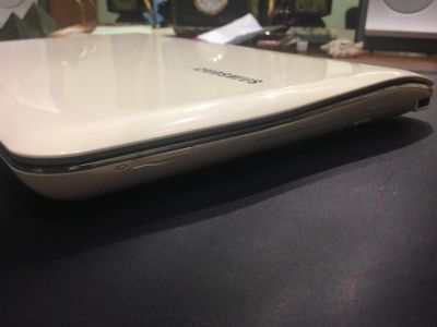 Лот: 3312207. Фото: 1. Ноутбук Samsung+ сумка в подарок. Ноутбуки