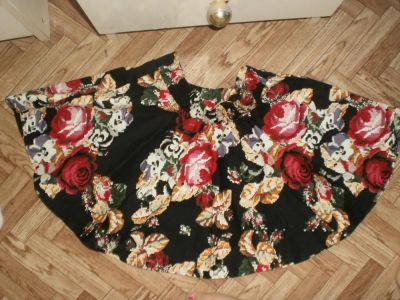 Лот: 4991312. Фото: 1. Юбка 40-42 Солнышко Новая. Юбки