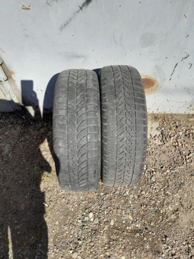 Лот: 18919460. Фото: 1. 2 шины лето на 16. Шины