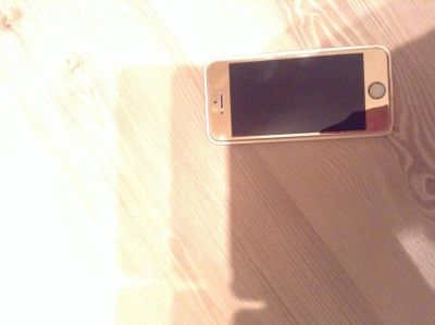 Лот: 5023769. Фото: 1. iPhone 5S 16Gb Gold. Смартфоны