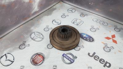 Лот: 23590157. Фото: 1. Шкив коленвала Mitsubishi Galant... Двигатель и элементы двигателя