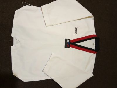Лот: 14558353. Фото: 1. Кимоно ( куртка) для тхэквондо. Одежда для боевых искусств