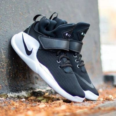 Лот: 10901379. Фото: 1. Кроссовки Nike Kwazi. Кеды, кроссовки, слипоны