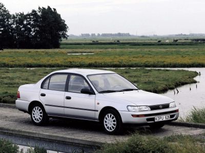 Лот: 10022767. Фото: 1. Toyota Corolla в разборку или... Автомобили