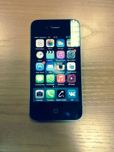 Лот: 4869364. Фото: 1. Iphone 4S 16Gb. Смартфоны